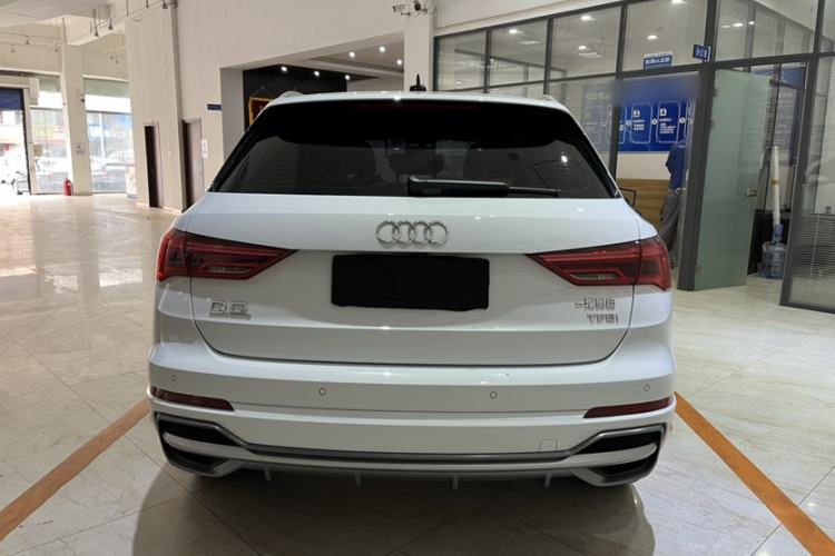 Used Audi Q3 2023 35 TFSI Fashion Dynamic Model (1.4T) Exterior 5