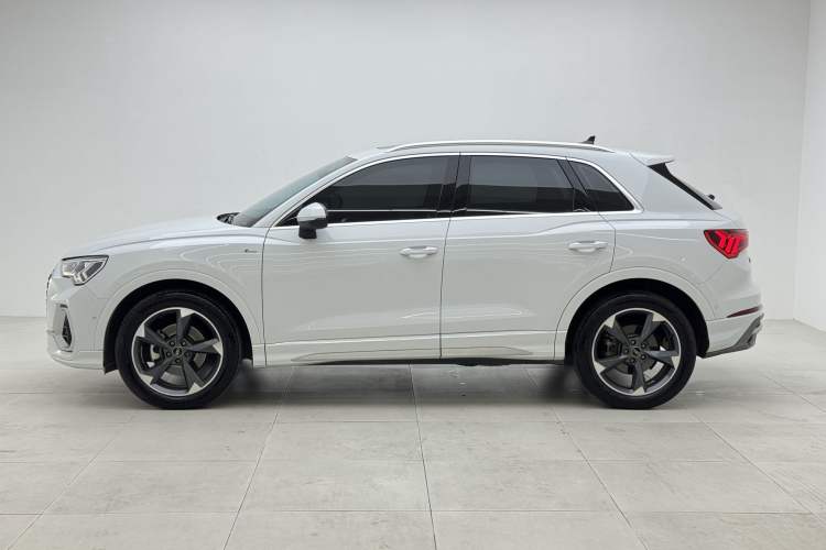 Used Audi Q3 2023 35 TFSI Fashion Dynamic Model (1.4T) Exterior 5