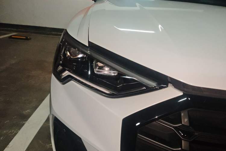 Used Audi Q3 2023 35 TFSI Fashion Dynamic Model (1.5T) Exterior 6