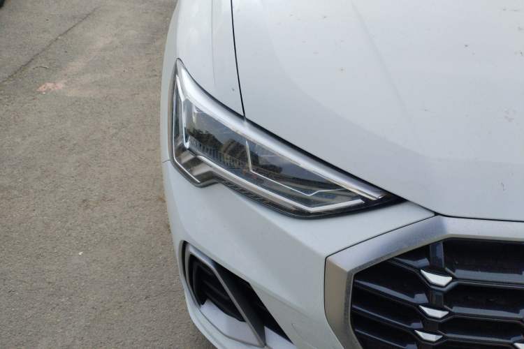 Used Audi Q3 2023 35 TFSI Fashion Dynamic Model (1.4T) Exterior 6