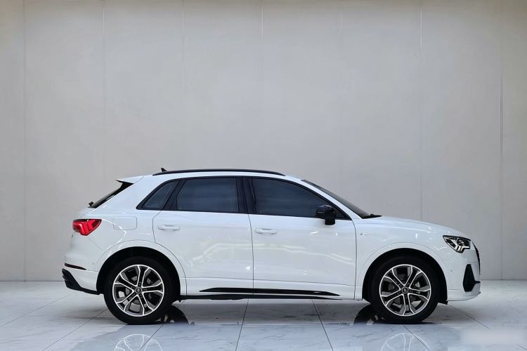 Used Audi Q3 2023 35 TFSI Fashion Dynamic Model (1.4T) Exterior 6