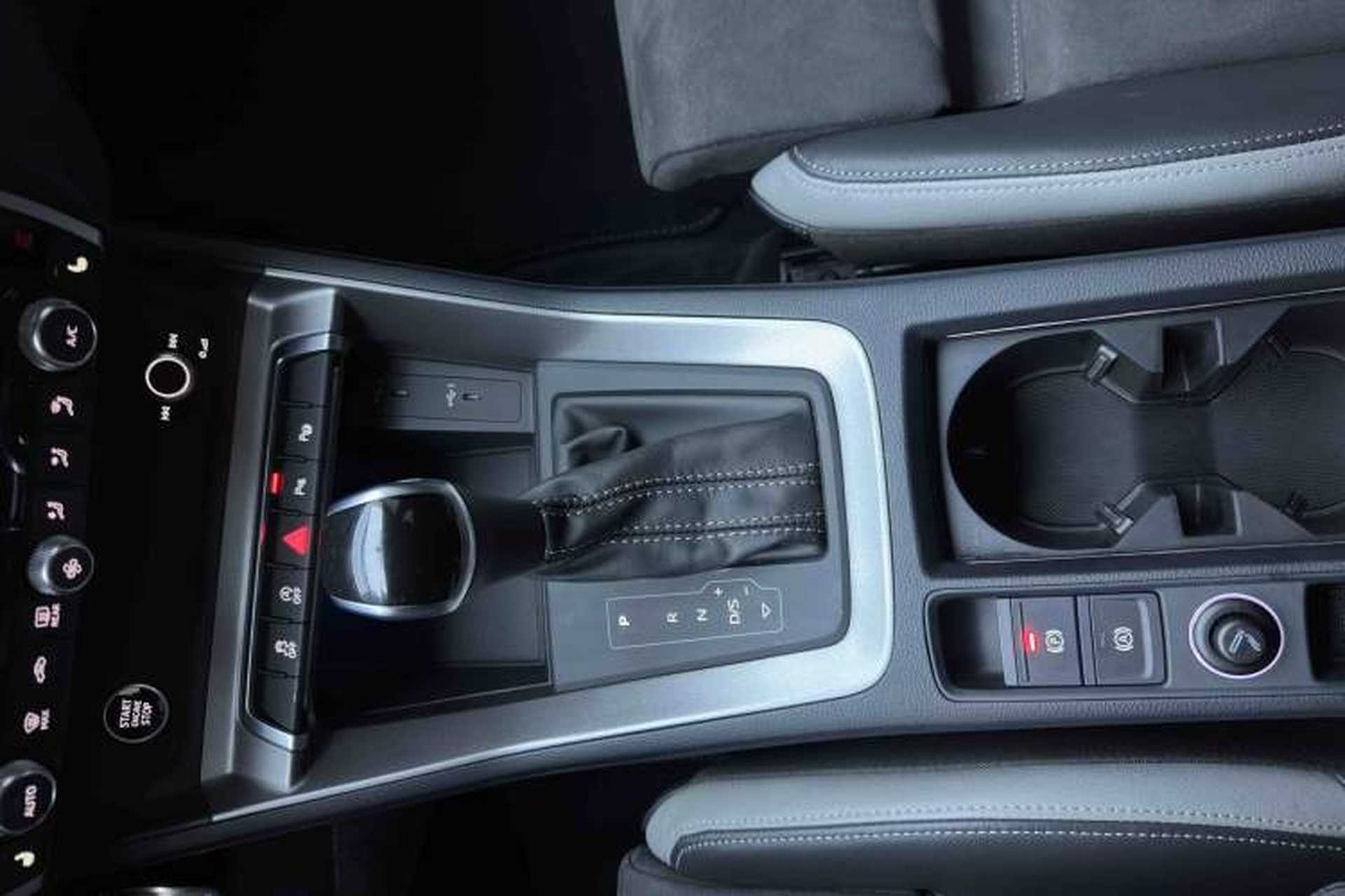 Used Audi Q3 2023 35 TFSI Fashion Dynamic Model (1.4T) Exterior 7