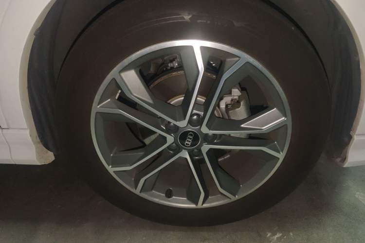 Used Audi Q3 2023 35 TFSI Fashion Dynamic Model (1.5T) Exterior 7