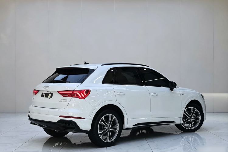 Used Audi Q3 2023 35 TFSI Fashion Dynamic Model (1.4T) Exterior 8