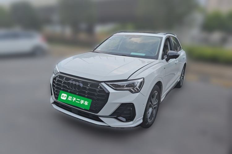 Used Audi Q3 2023 35 TFSI Fashion Dynamic Model (1.5T) Guazi used car, China used car export, Used car for sale, Used Audi cars, Cheapest cars for sale