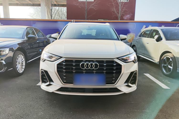 Used Audi Q3 2023 Updated 40 TFSI Fashionable and Dynamic Version Front