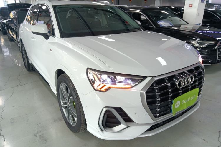 Used Audi Q3 2023 Updated 40 TFSI Fashionable and Dynamic Version Front Right 45 Deg