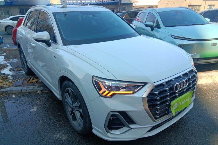 Used Audi Q3 2023 35 TFSI Fashion Dynamic Model (1.4T) Front Right 45 Deg