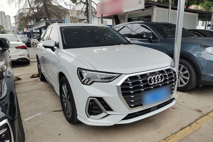Used Audi Q3 2023 35 TFSI Advanced Dynamic Edition (1.5T) Front Right 45 Deg