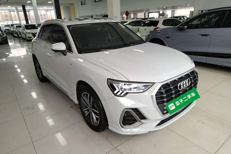 Used Audi Q3 2023 35 TFSI Progressive Dynamic Edition (1.4T) Front Right 45 Deg