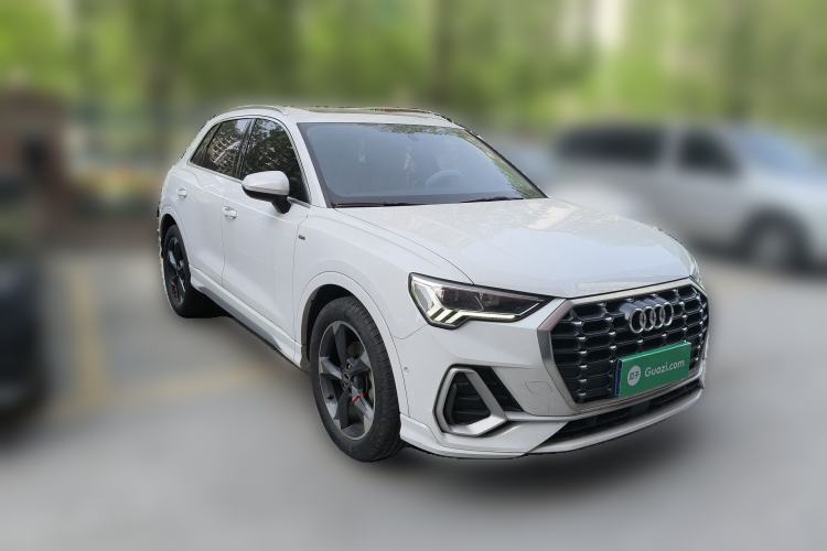 Used Audi Q3 2023 35 TFSI Fashion Dynamic Model (1.4T) Front Right 45 Deg