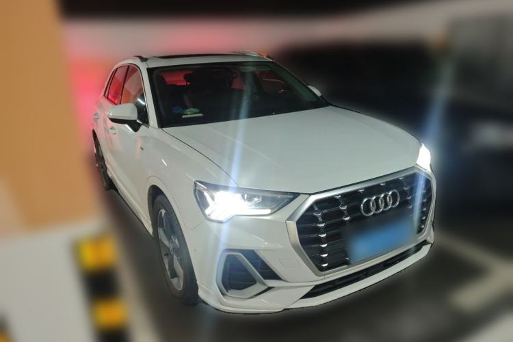 Used Audi Q3 2023 35 TFSI Fashion Dynamic Model (1.4T) Front Right 45 Deg