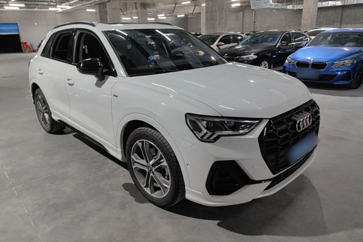 Used Audi Q3 2023 35 TFSI Fashion Dynamic Model (1.4T) Front Right 45 Deg
