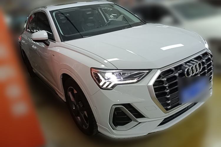 Used Audi Q3 2023 35 TFSI Fashion Dynamic Model (1.5T) Front Right 45 Deg