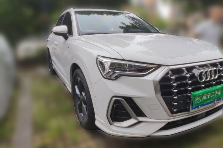 Used Audi Q3 2023 35 TFSI Fashion Dynamic Model (1.5T) Front Right 45 Deg