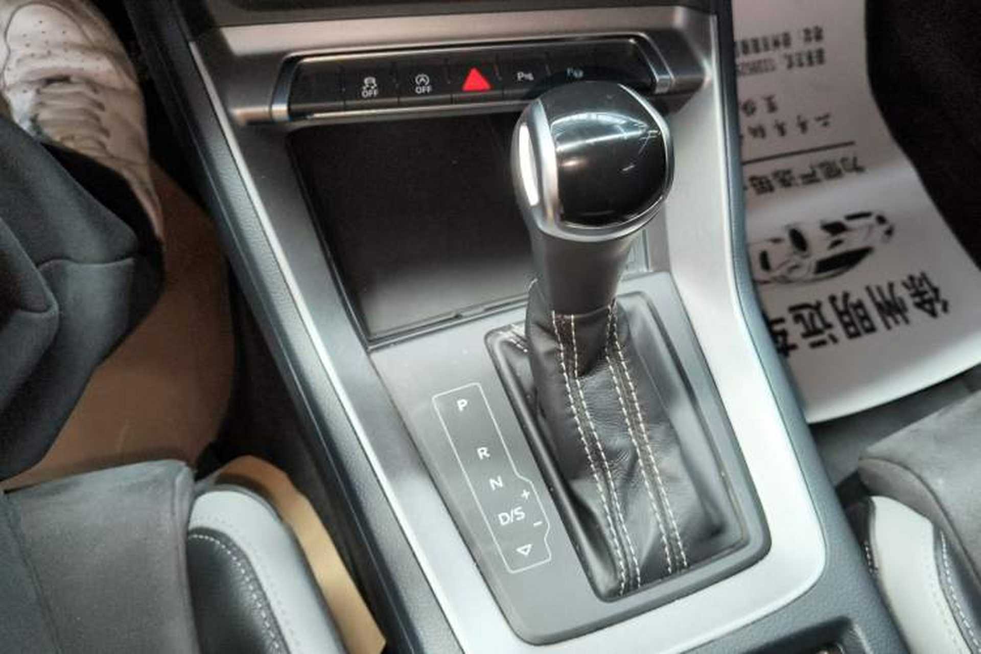 Used Audi Q3 2023 35 TFSI Fashion Dynamic Model (1.5T) Gear Lever
