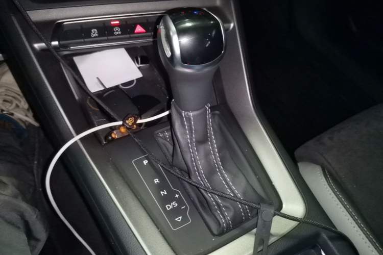 Used Audi Q3 2023 35 TFSI Fashion Dynamic Model (1.5T) Gear Lever