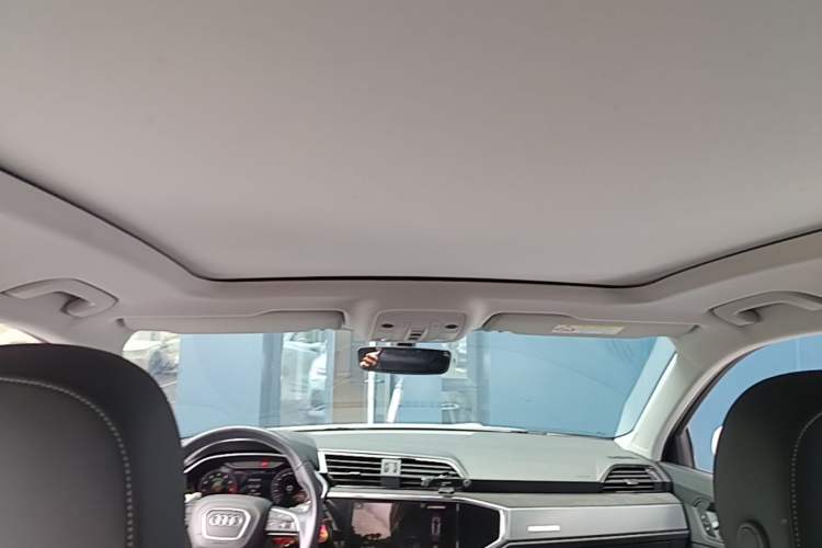 Used Audi Q3 2023 35 TFSI Fashion Dynamic Model (1.4T) Headliner