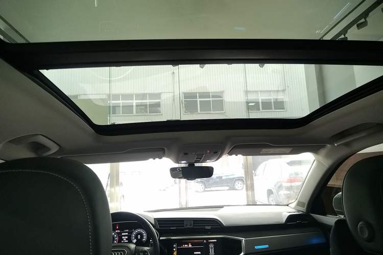 Used Audi Q3 2023 35 TFSI Progressive Dynamic Edition (1.4T) Headliner