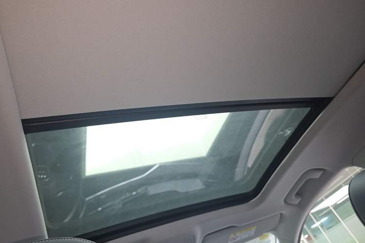 Used Audi Q3 2023 Updated 40 TFSI Fashionable and Dynamic Version Headliner