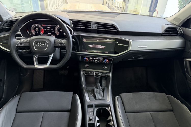 Used Audi Q3 2023 35 TFSI Fashion Dynamic Model (1.4T) Interior 1
