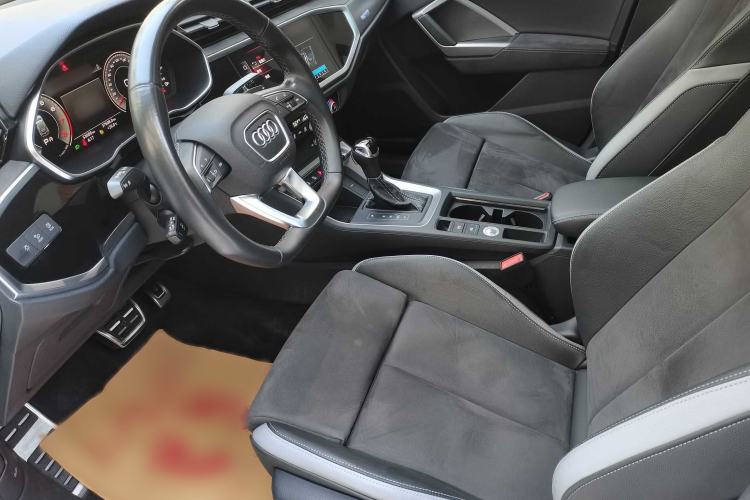 Used Audi Q3 2023 35 TFSI Fashion Dynamic Model (1.4T) Interior 1