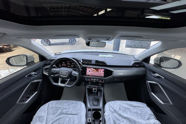 Used Audi Q3 2023 35 TFSI Fashion Dynamic Model (1.4T) Interior 1