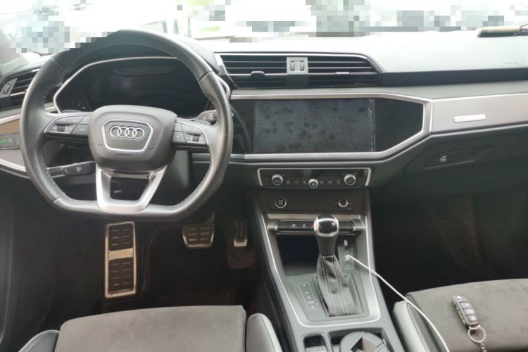 Used Audi Q3 2023 35 TFSI Fashion Dynamic Model (1.4T) Interior 2