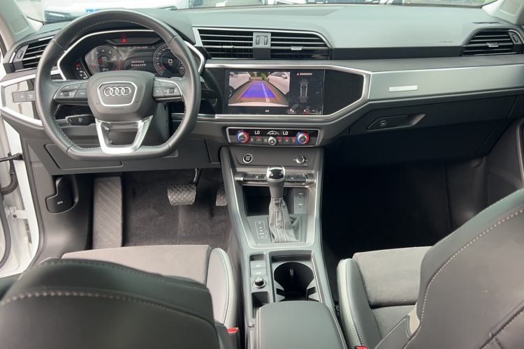 Used Audi Q3 2023 35 TFSI Fashion Dynamic Model (1.4T) Interior 3