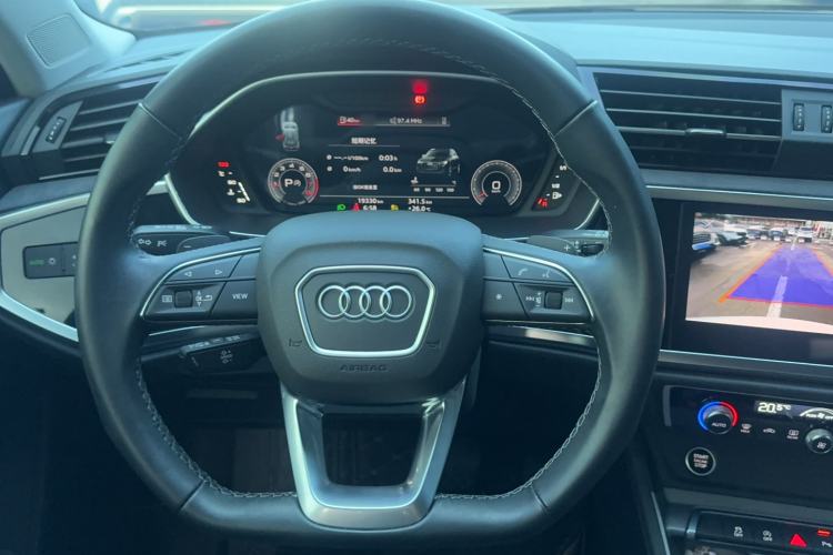 Used Audi Q3 2023 35 TFSI Fashion Dynamic Model (1.4T) Interior 3