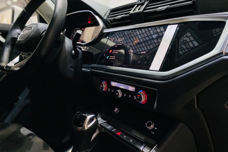 Used Audi Q3 2023 35 TFSI Fashion Dynamic Model (1.4T) Interior 3