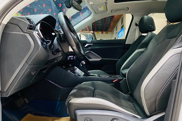Used Audi Q3 2023 35 TFSI Fashion Dynamic Model (1.4T) Interior 5