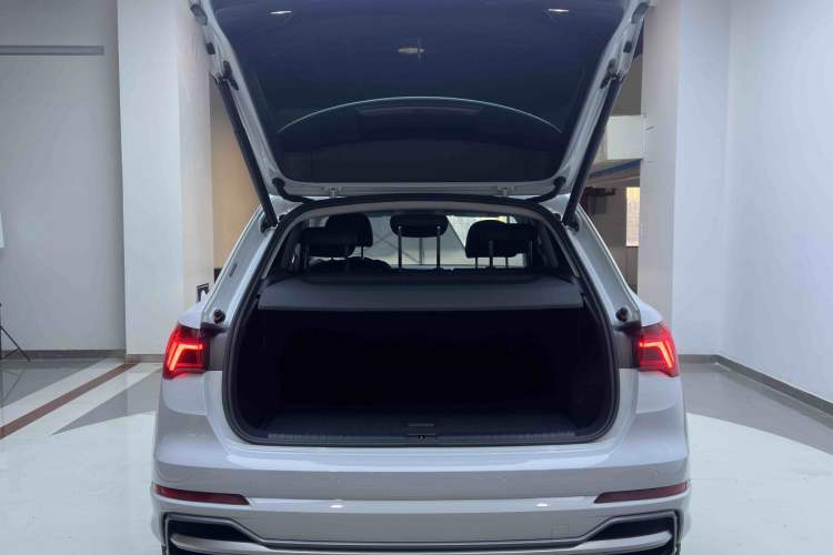 Used Audi Q3 2023 35 TFSI Progressive Dynamic Edition (1.4T) Interior 7