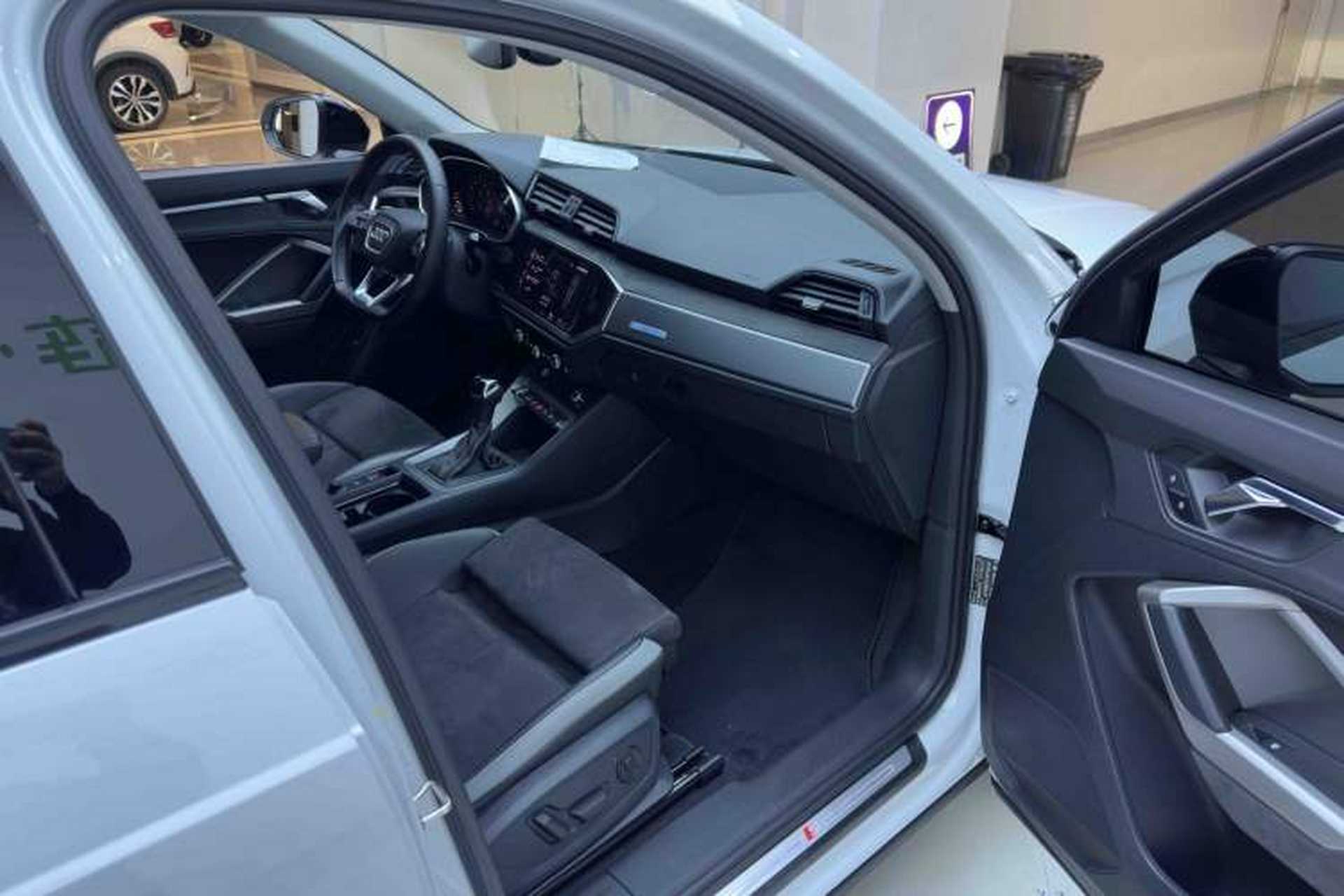 Used Audi Q3 2023 35 TFSI Fashion Dynamic Model (1.4T) Interior 8