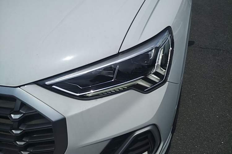 Used Audi Q3 2023 35 TFSI Fashion Dynamic Model (1.4T) Left Front Headlight