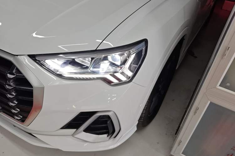Used Audi Q3 2023 35 TFSI Fashion Dynamic Model (1.4T) Left Front Headlight