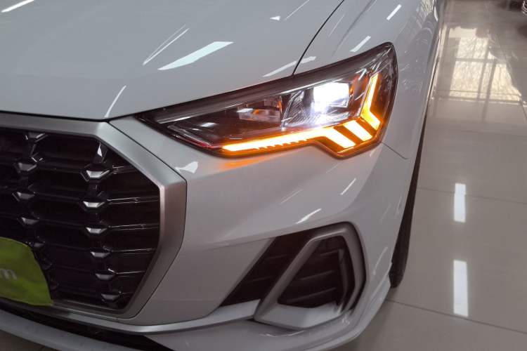 Used Audi Q3 2023 35 TFSI Fashion Dynamic Model (1.5T) Left Front Headlight