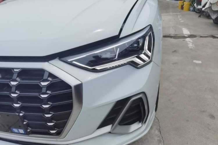 Used Audi Q3 2023 35 TFSI Fashion Dynamic Model (1.4T) Left Front Headlight