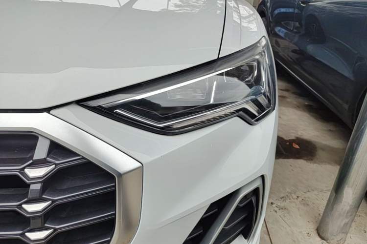 Used Audi Q3 2023 35 TFSI Advanced Dynamic Edition (1.5T) Left Front Headlight