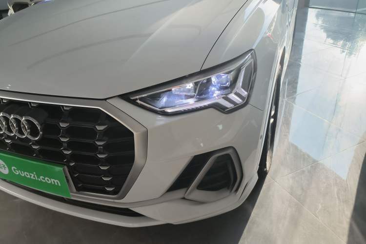 Used Audi Q3 2023 40 TFSI Fashion Dynamic Model Left Front Headlight