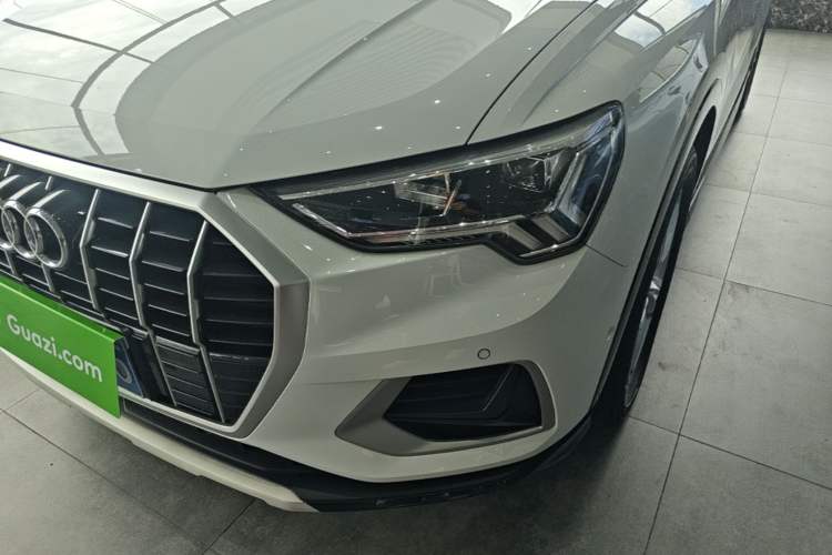 Used Audi Q3 2023 35 TFSI Fashion Elegant Version (1.5T) Left Front Headlight