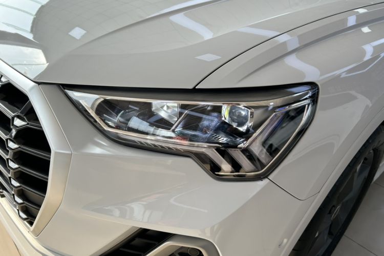 Used Audi Q3 2023 35 TFSI Fashion Dynamic Model (1.5T) Left Front Headlight