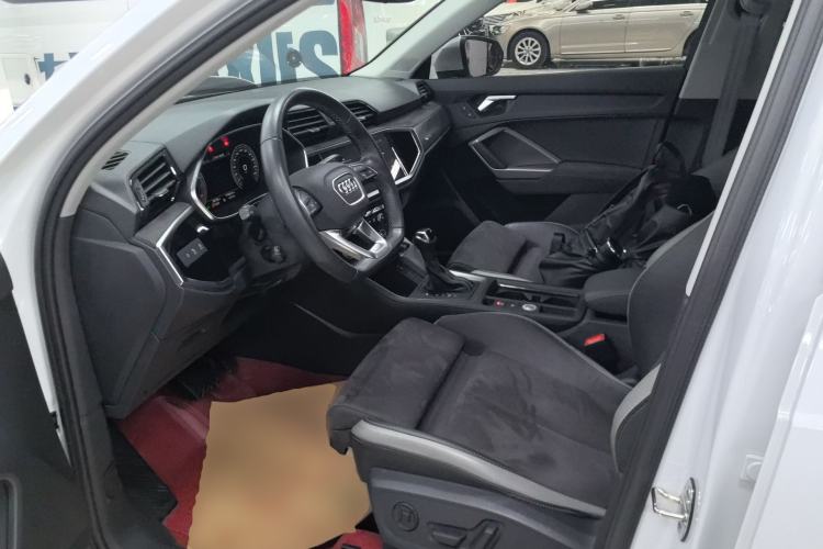 Used Audi Q3 2023 35 TFSI Fashion Dynamic Model (1.5T) Left Front Seat