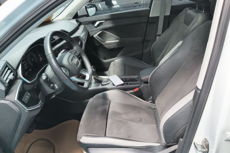 Used Audi Q3 2023 35 TFSI Fashion Dynamic Model (1.5T) Left Front Seat