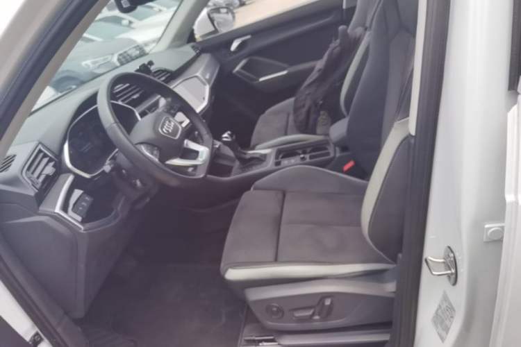 Used Audi Q3 2023 35 TFSI Fashion Dynamic Model (1.4T) Left Front Seat
