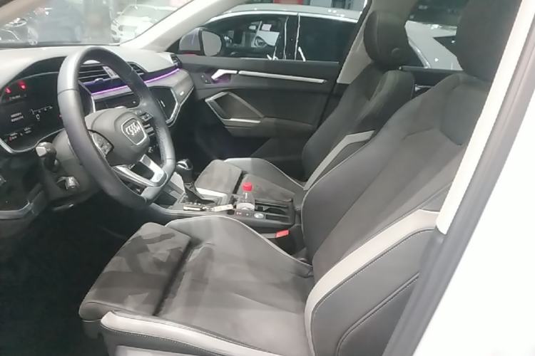 Used Audi Q3 2023 35 TFSI Fashion Dynamic Model (1.5T) Left Front Seat