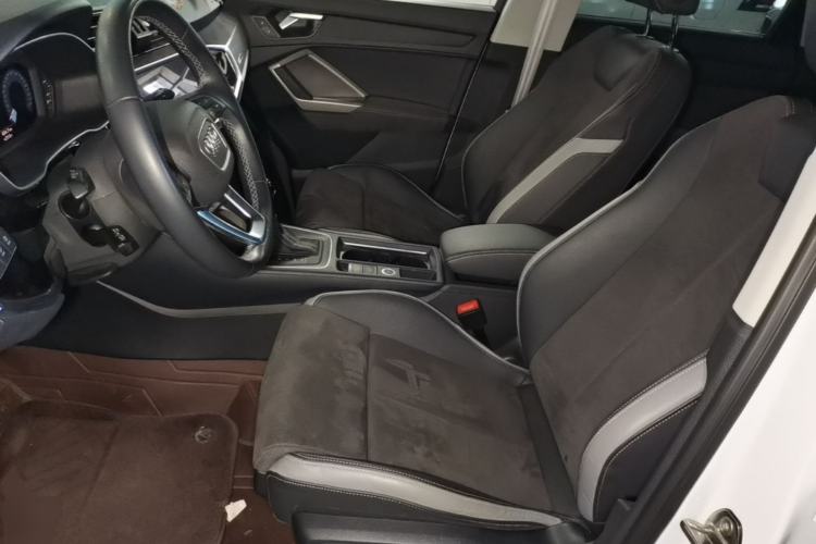 Used Audi Q3 2023 35 TFSI Progressive Dynamic Edition (1.4T) Left Front Seat