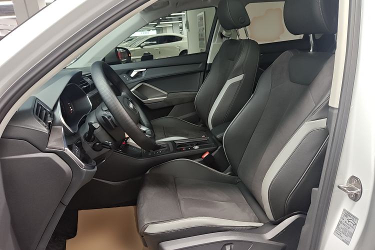 Used Audi Q3 2023 35 TFSI Fashion Dynamic Model (1.5T) Left Front Seat