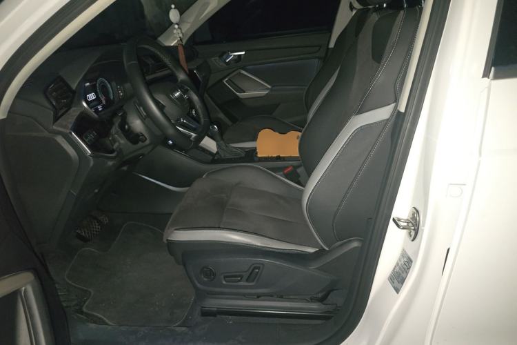 Used Audi Q3 2023 35 TFSI Fashion Dynamic Model (1.5T) Left Front Seat