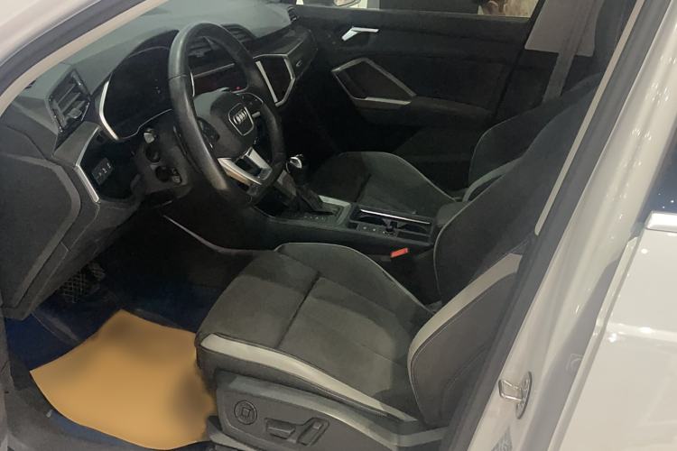 Used Audi Q3 2023 35 TFSI Fashion Dynamic Model (1.4T) Left Front Seat